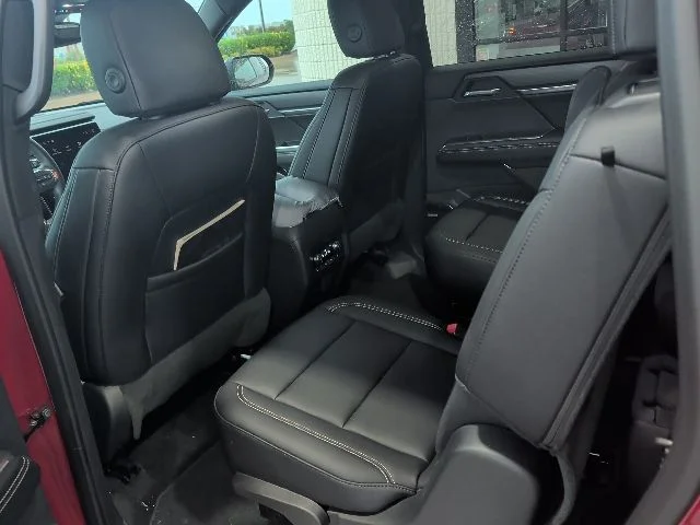 Used 2025 Red GMC Elevation image 11