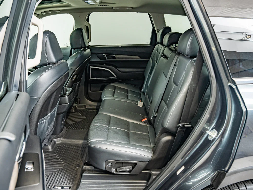 Used 2022 Gravity Gray Kia EX image 35