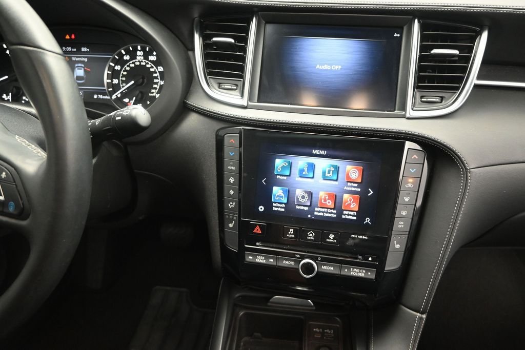 Used 2023 Gray INFINITI LUXE image 28