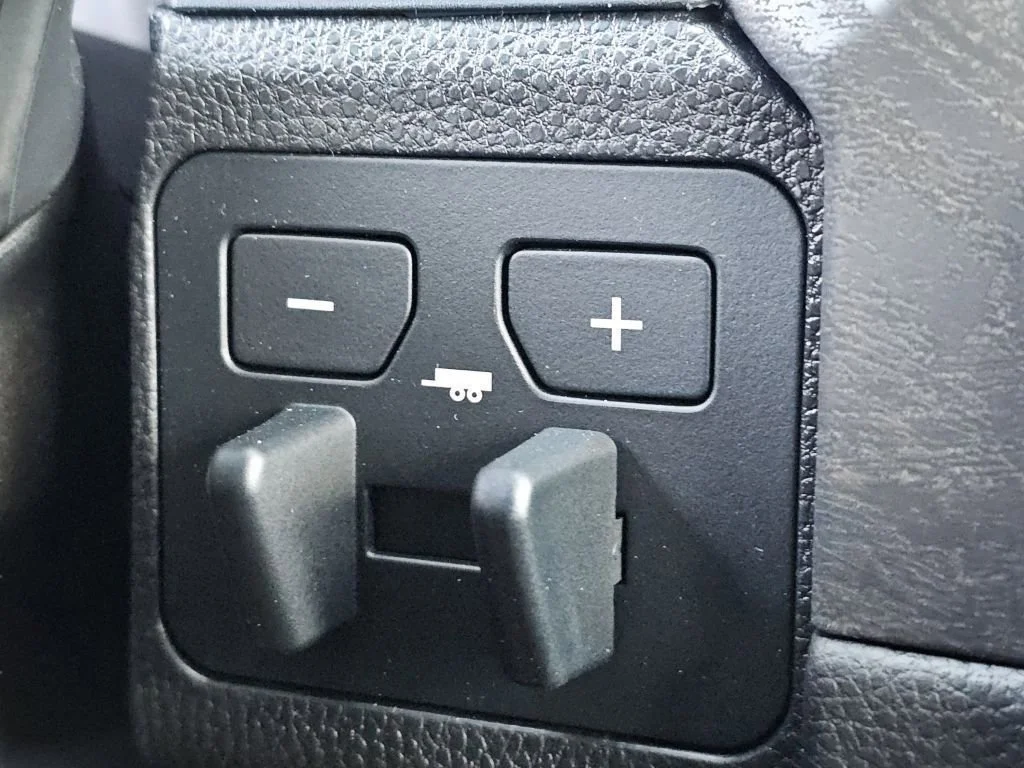 2025 Toyota Tacoma Limited - Photo 13