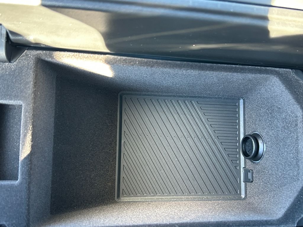 New 2027 Dark Graphite Metallic BMW eDrive40 image 25