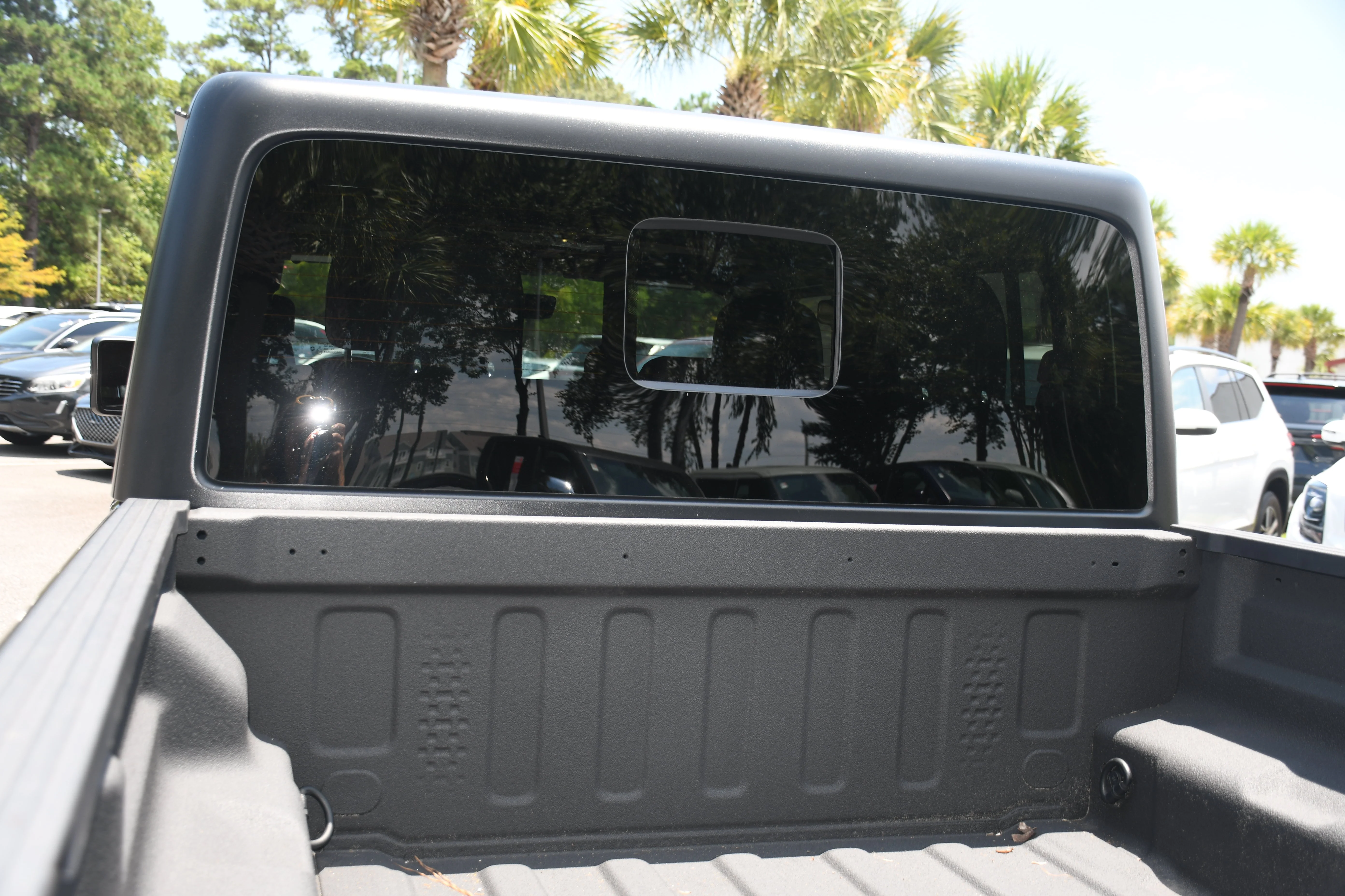 Used 2022 Black Jeep Rubicon image 17