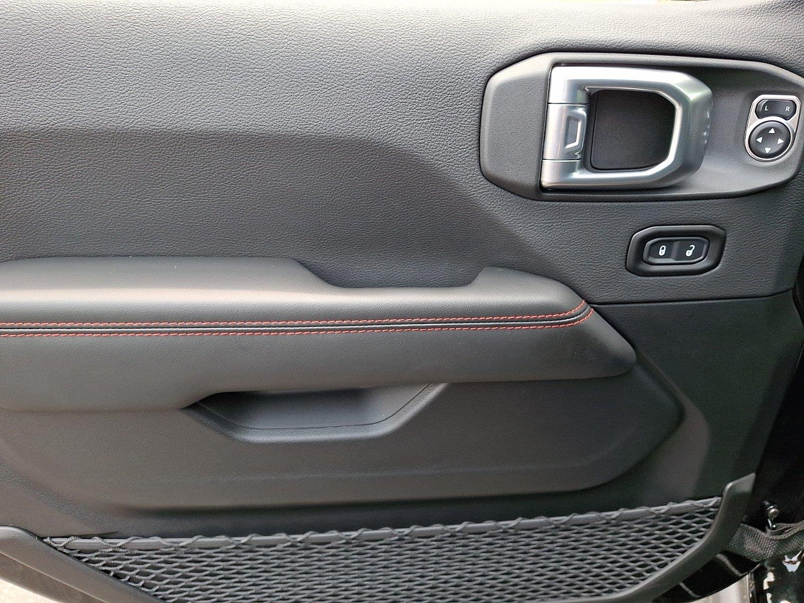 New 2026 Black Clearcoat Jeep Rubicon X image 8