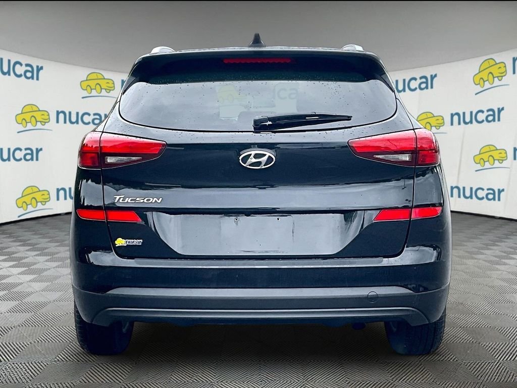 Used 2019 Black Hyundai Value image 5