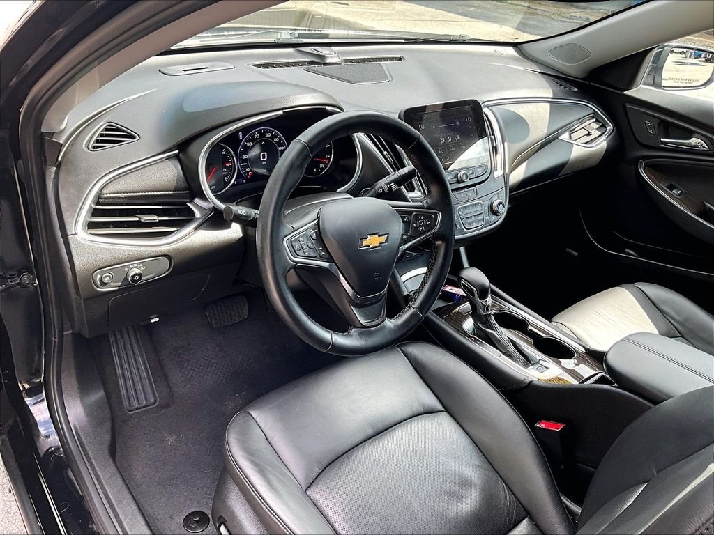 Used 2023 Mosaic Black Metallic Chevrolet LT image 8