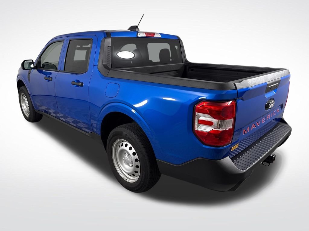Used 2025 Blue Ford XL image 5