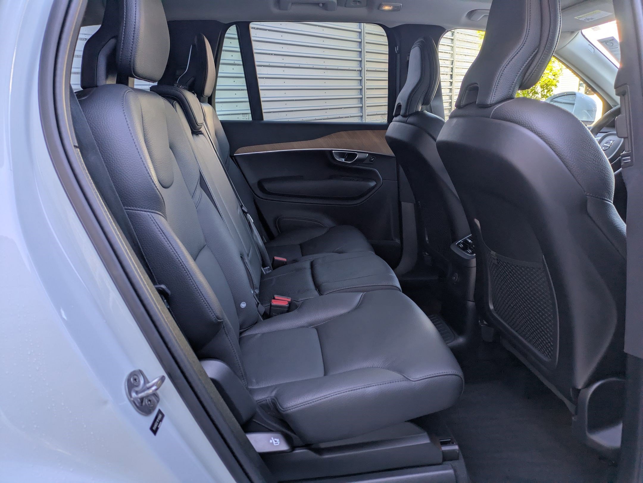 Certified Used 2024 Crystal White Volvo Plus Bright Theme image 27
