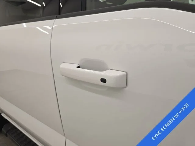 New 2026 Oxford White Ford XLT image 9