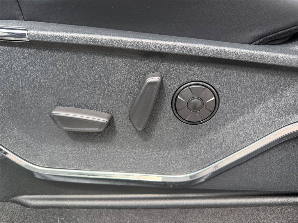 New 2026 Carbonized Gray Metallic Ford F-350® Platinum® image 11