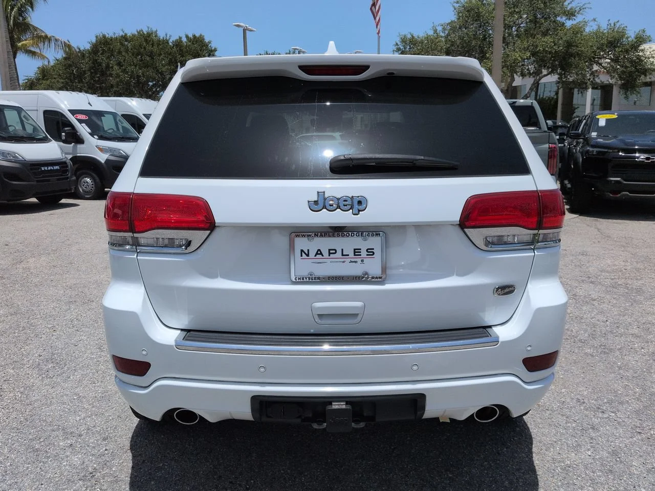Used 2018 Bright White Clearcoat Jeep Overland image 6
