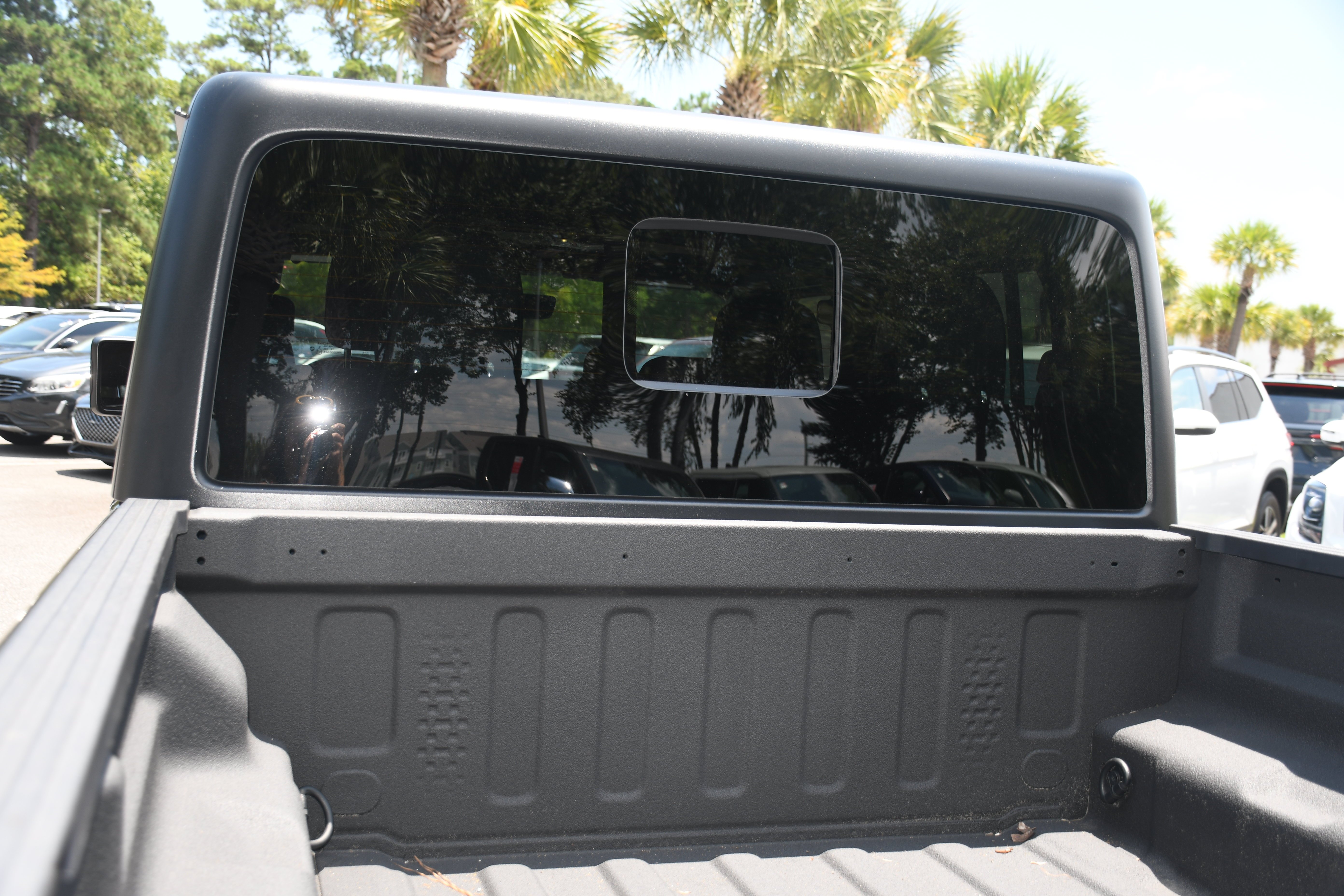 Used 2022 Black Jeep Rubicon image 17