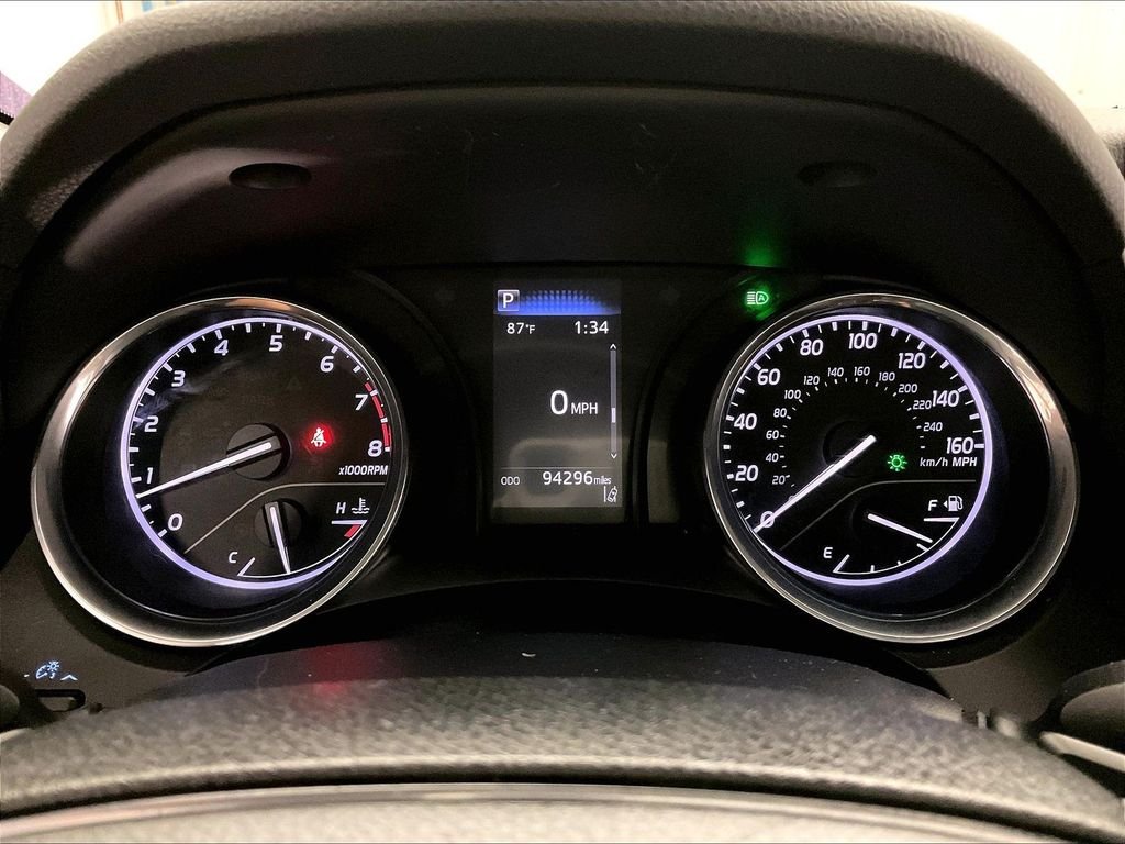 Used 2020 Silver Toyota SE image 24