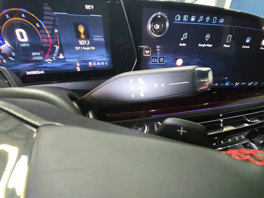 Used 2025 Mosaic Black Metallic Chevrolet RS image 18