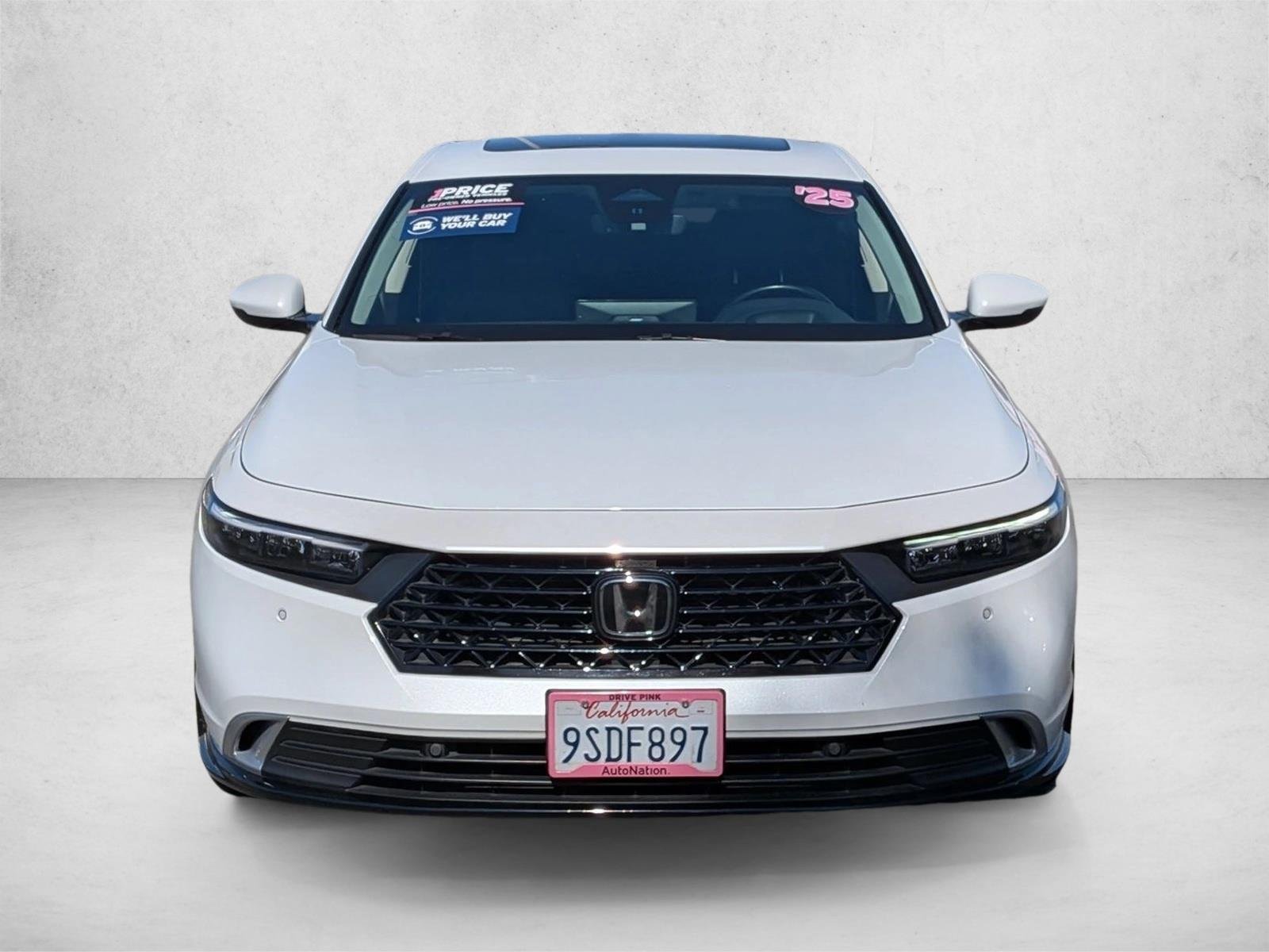 Used 2025  Honda Touring image 2