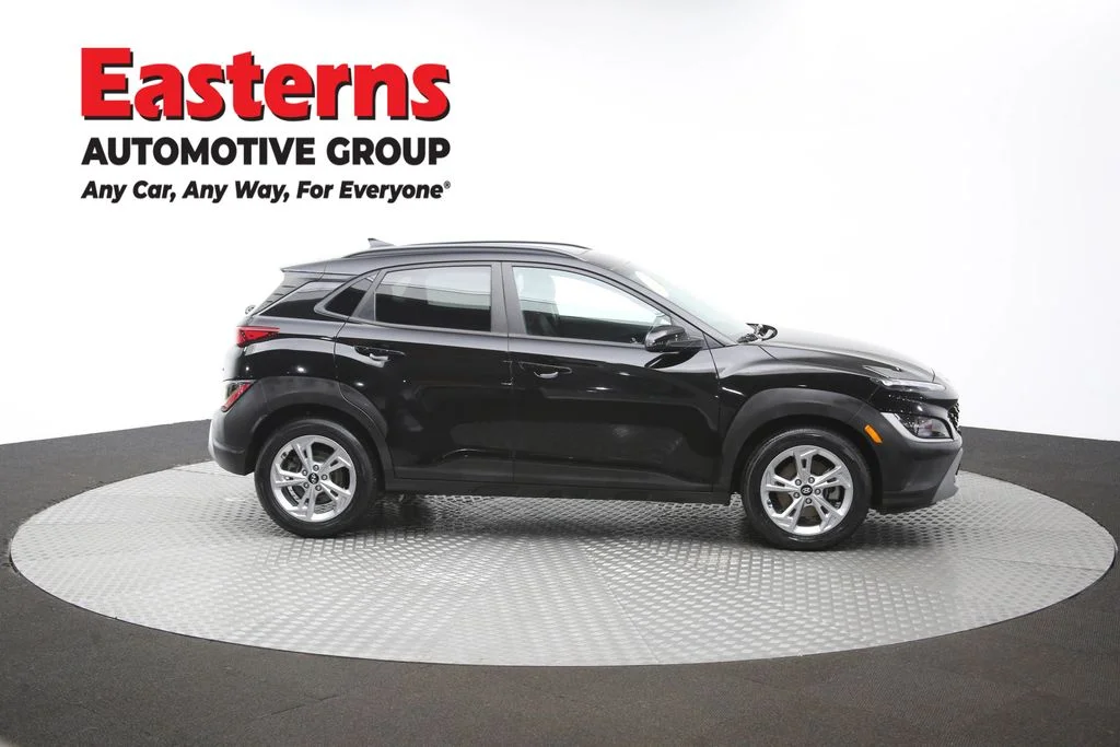 Used 2022 Black Hyundai SEL image 46