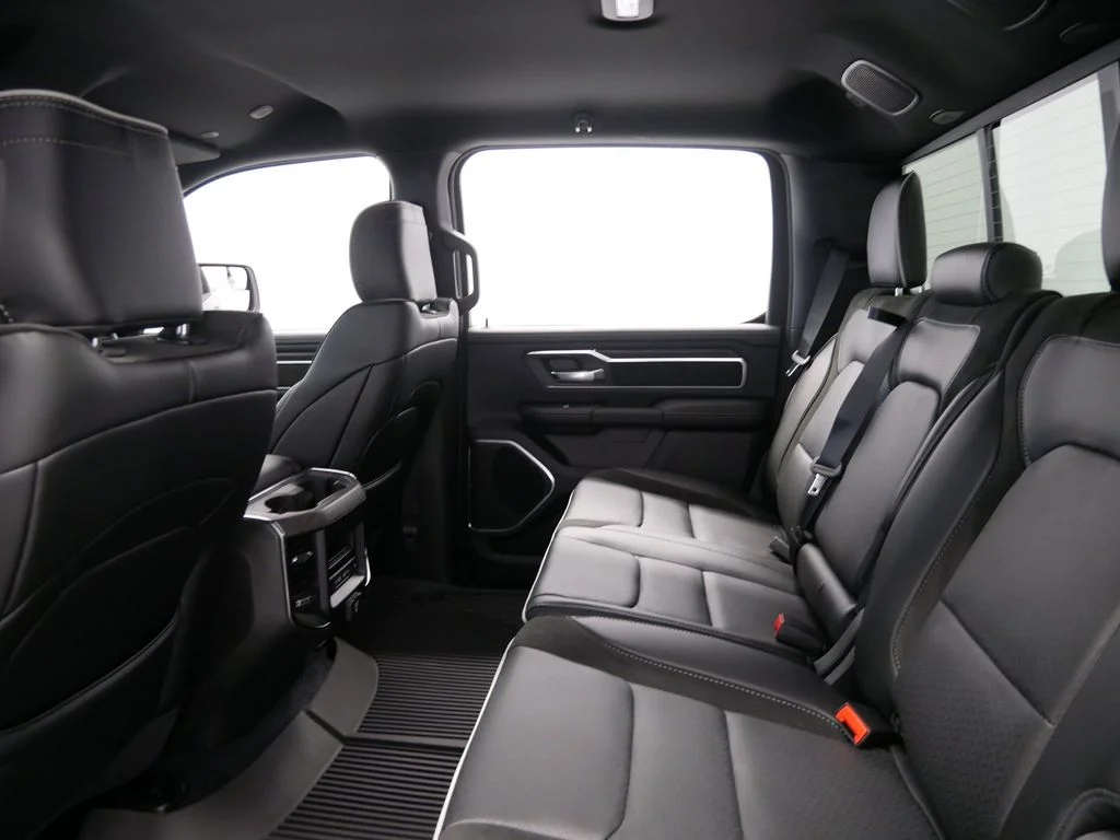 New 2026 Granite Crystal Metallic Clear-Coat Exterior Paint Ram Laramie image 13