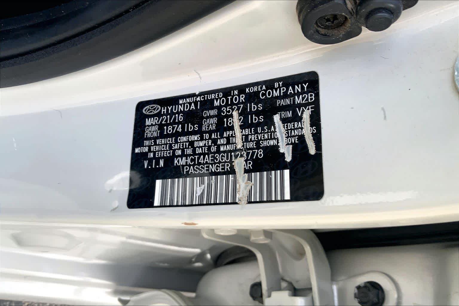 Used 2016 Misty Beige Metallic Hyundai SE image 28