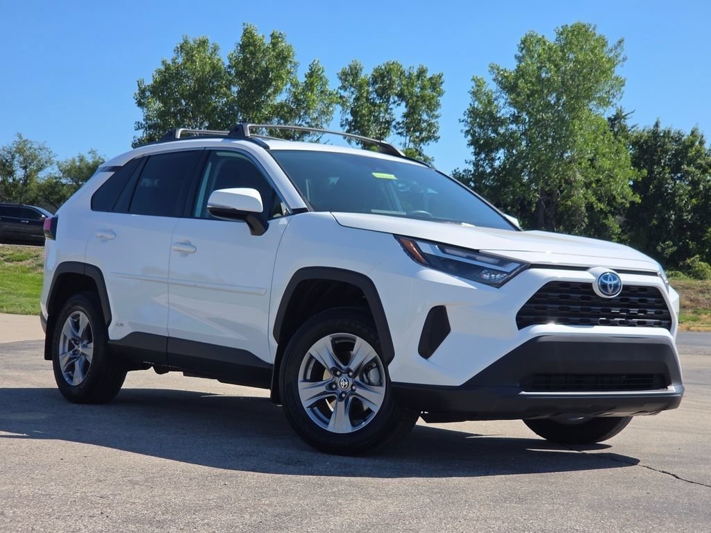 Certified Used 2024 Ice Cap Toyota XLE image 2