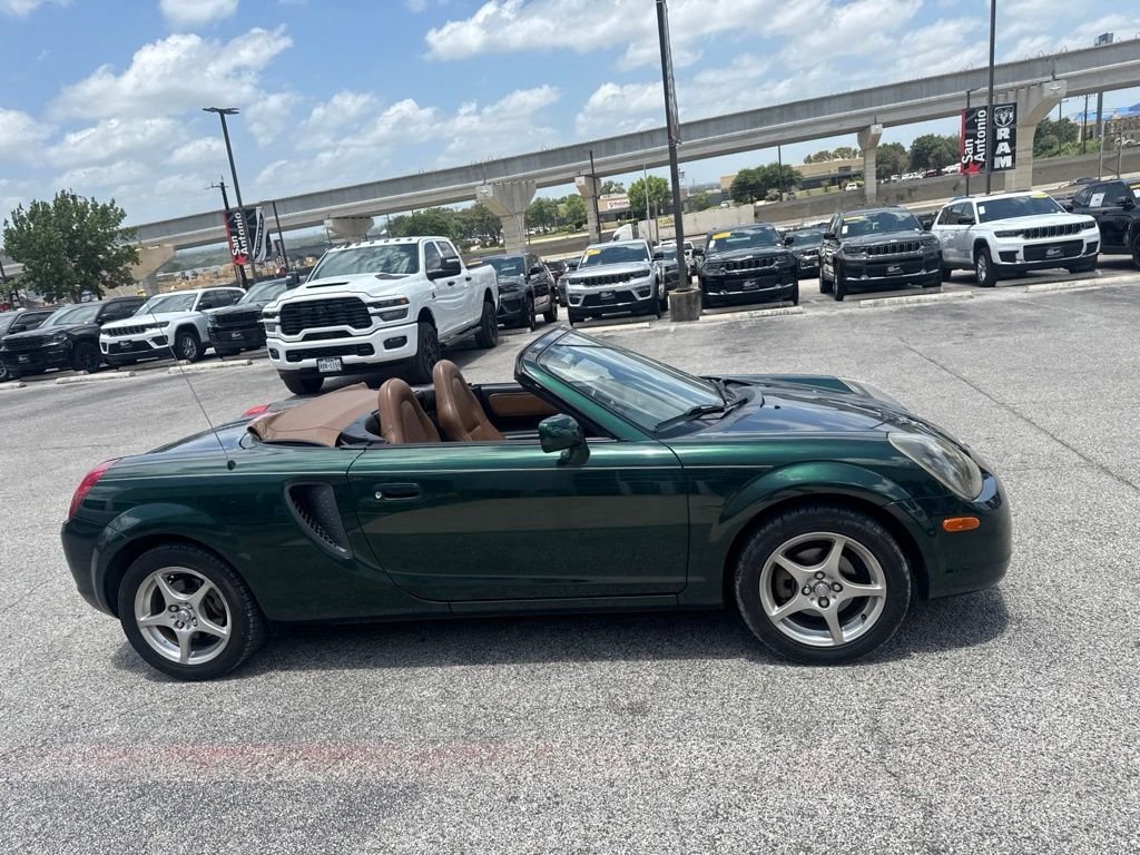 Used 2002 Green Toyota Base image 13