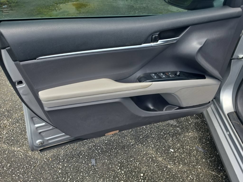 Used 2019 Predawn Gray Mica Toyota LE image 15