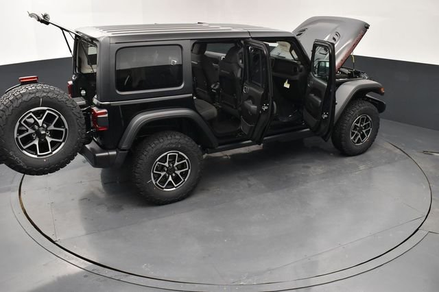 New 2026 Black Clear-Coat Exterior Paint Jeep Rubicon image 18