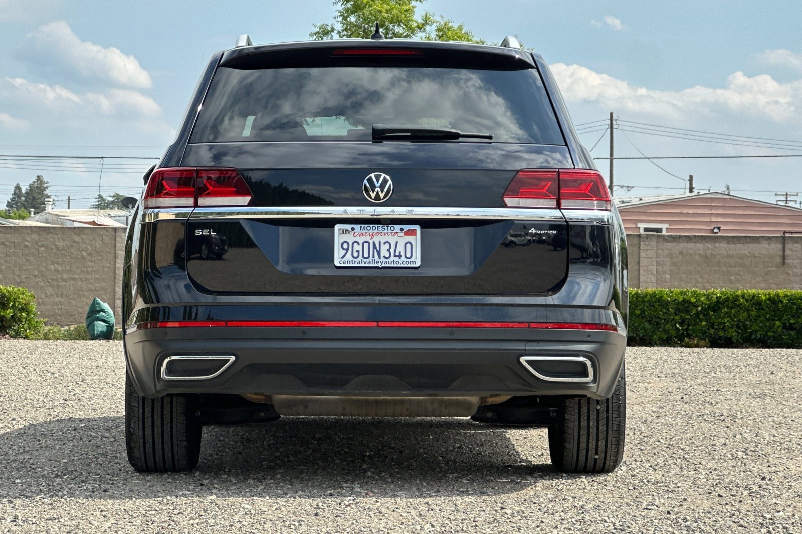 Certified Used 2023  Volkswagen 2.0T SEL image 5