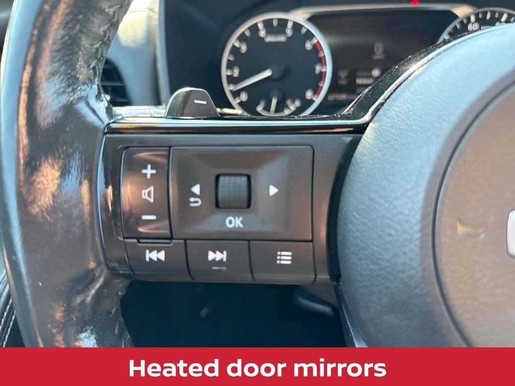 Used 2021 Super Black Nissan SV premium w/heated seats & panoramic roof image 23