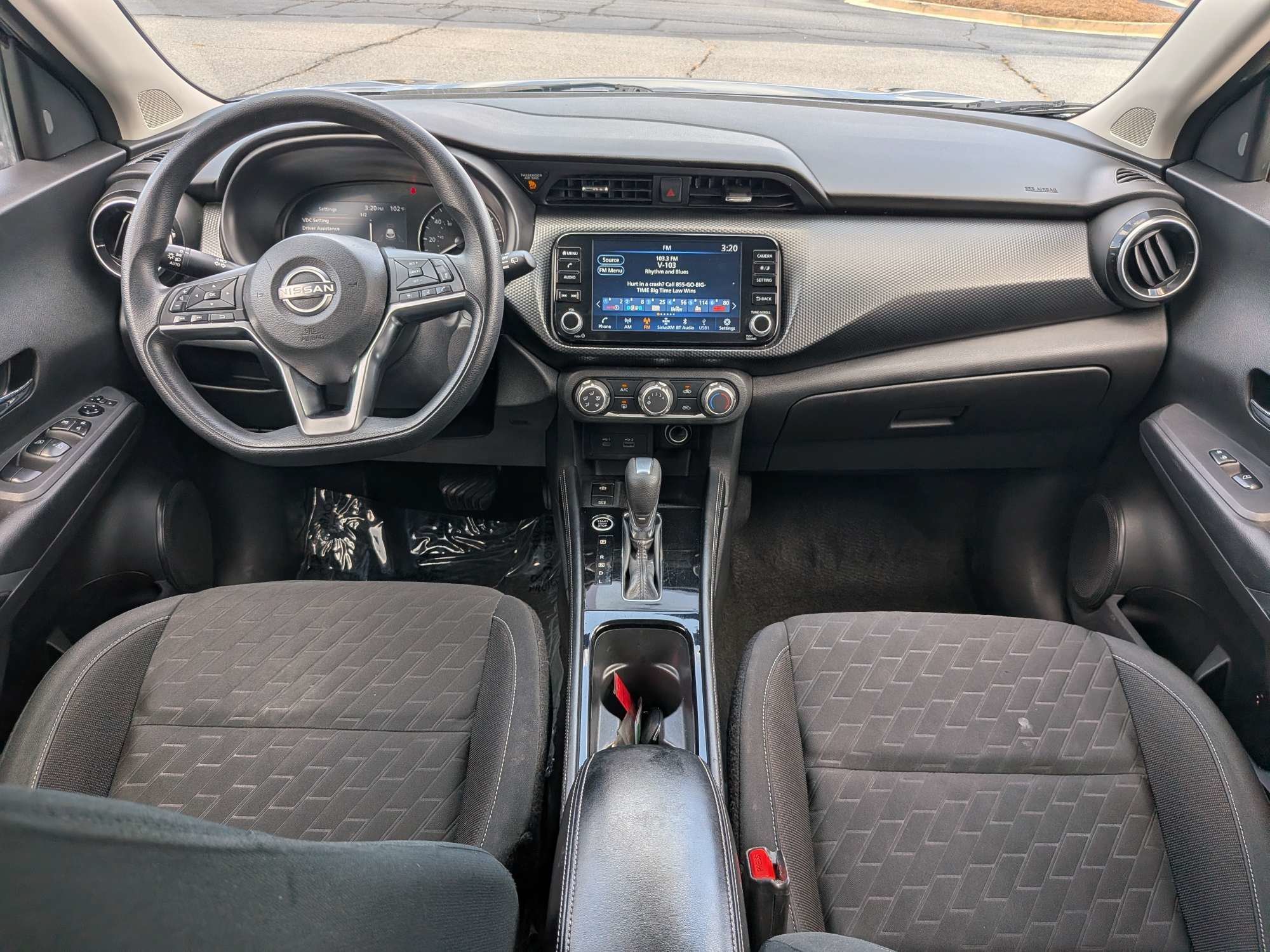 Used 2024 Gray Nissan SV image 13