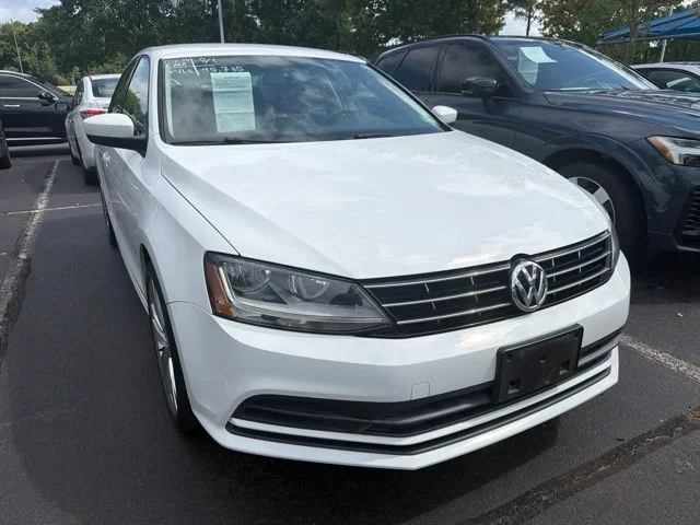 Used 2018 Pure White Volkswagen 1.4T S image 2