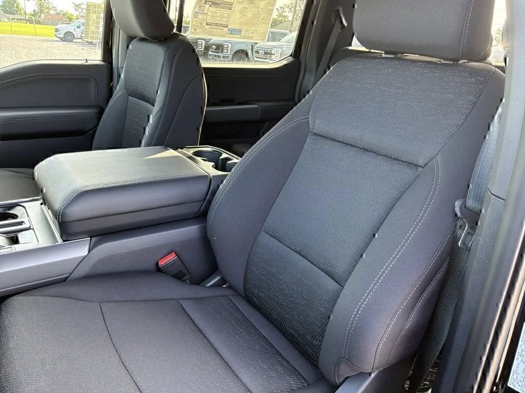 New 2026 Agate Black Metallic Ford XLT image 12