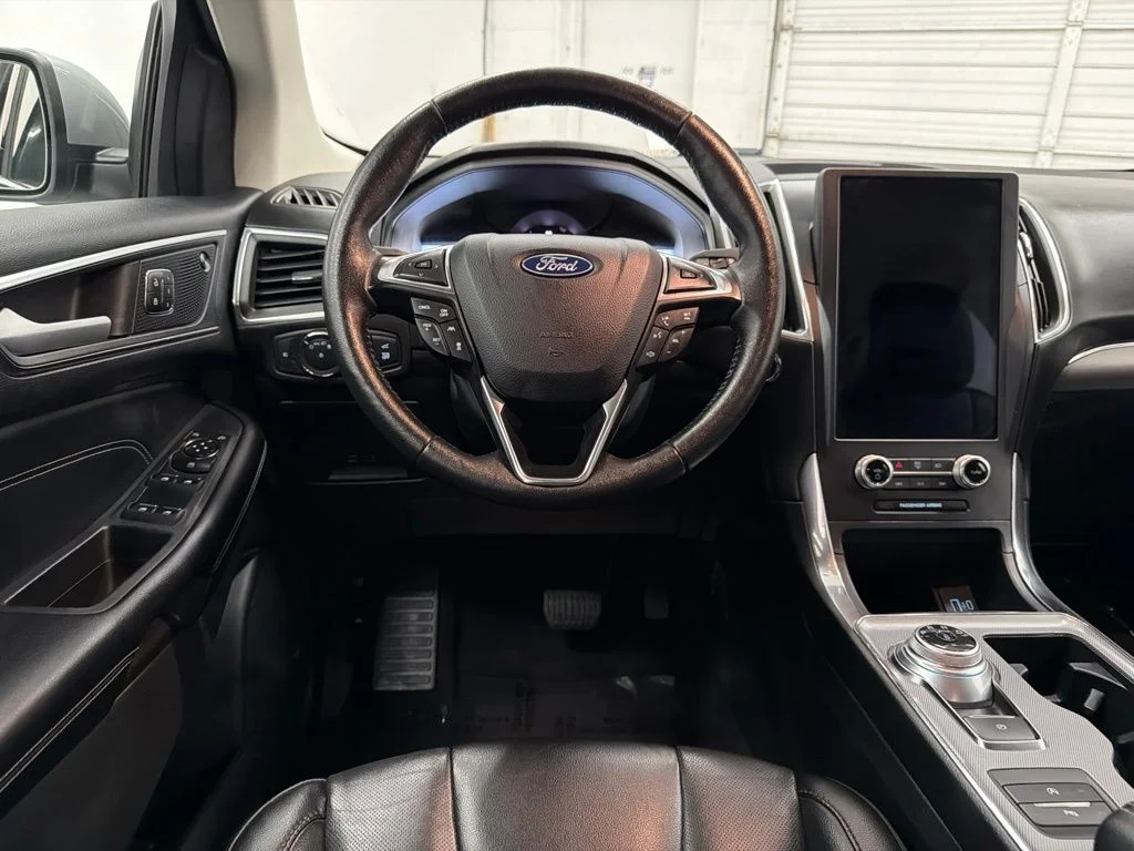 Used 2022 Silver Ford Titanium image 24