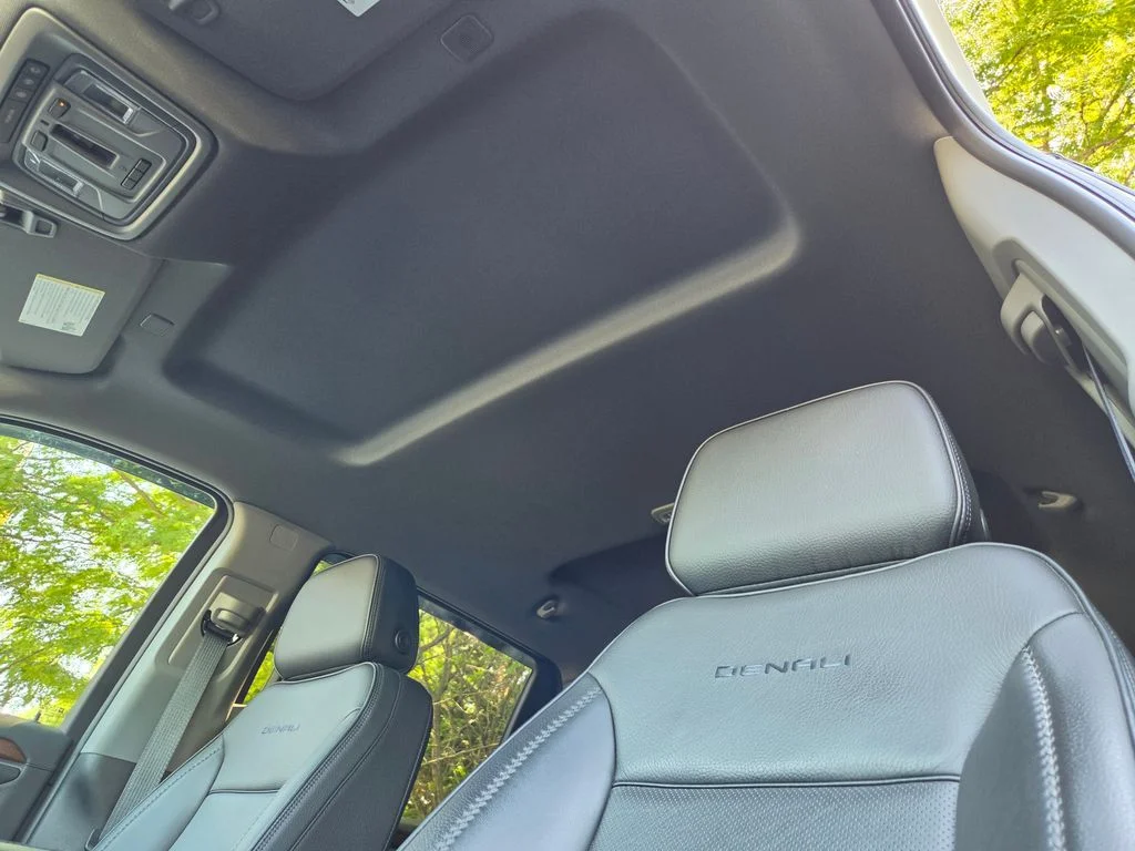 Used 2023 White GMC Denali image 27