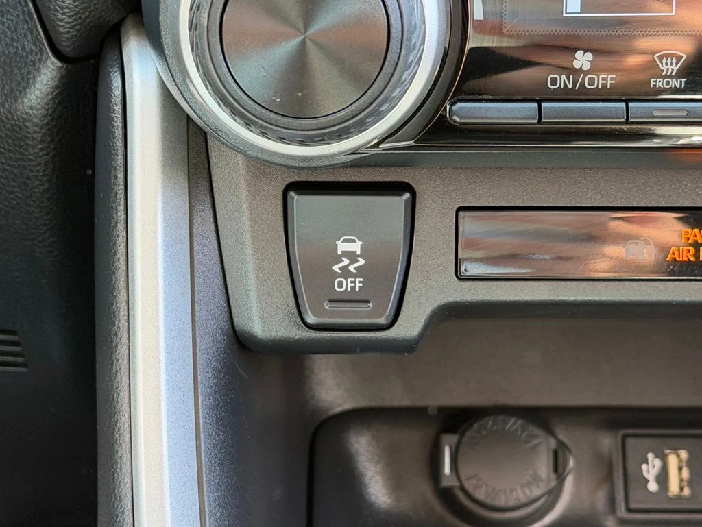 Used 2023 White Toyota LE image 16