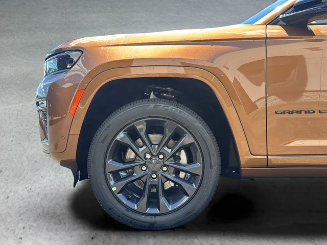 New 2026 Copper Shino Metallic Clear-Coat Exterior Paint Jeep Limited Reserve image 23