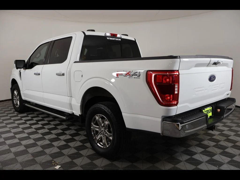 Used 2022 White Ford XLT image 4