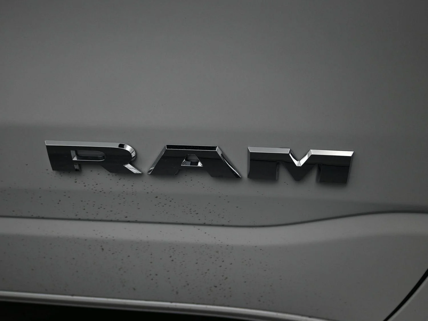 New 2026 Ivory White Tri-Coat Pearl-Coat Exterior Paint RAM Laramie image 8