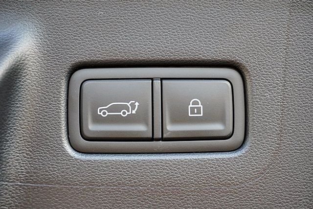 New 2026 White Hyundai SEL image 17