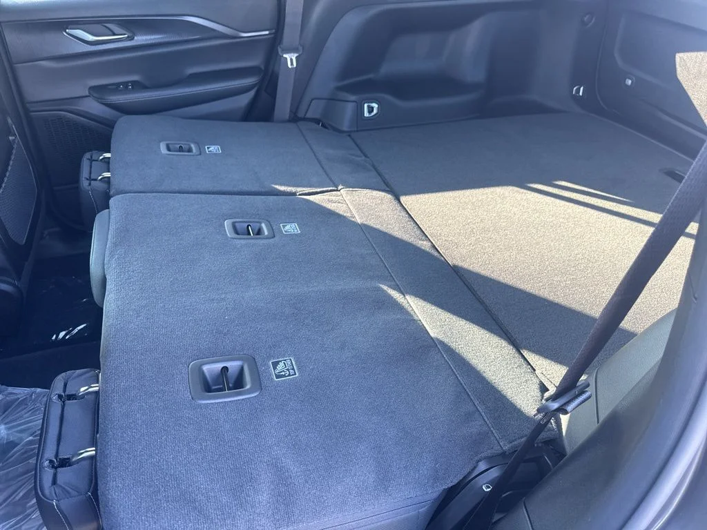 New 2026 Baltic Gray Metallic Clearcoat Jeep Laredo X image 50