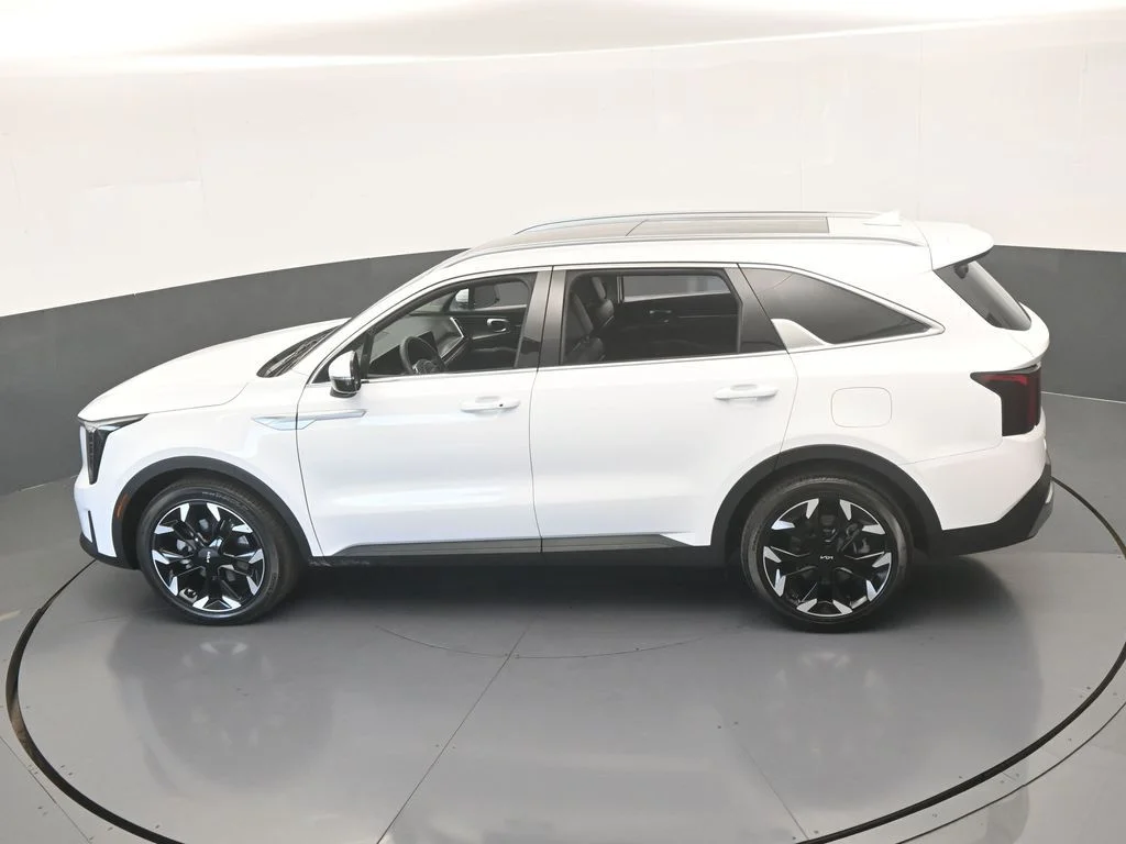 Used 2025 Glacial White Pearl Kia EX image 50
