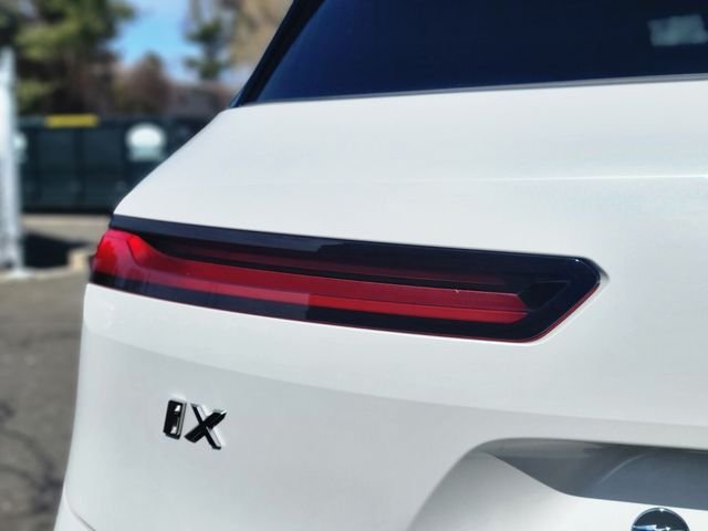 2026 BMW iX 45 - Photo 9