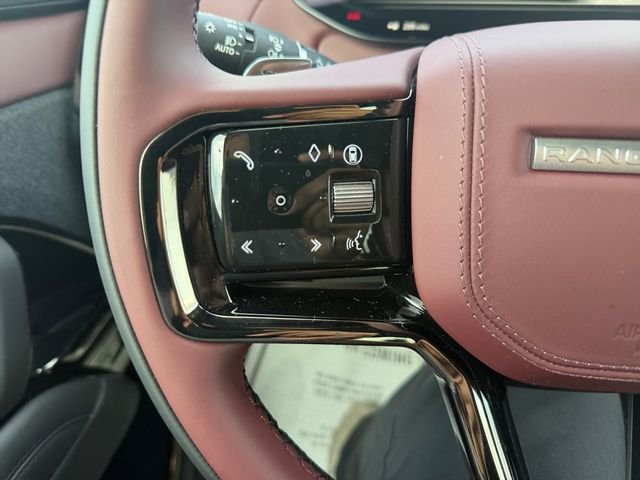 New 2026 Santorini Black Land Rover Dynamic SE image 22