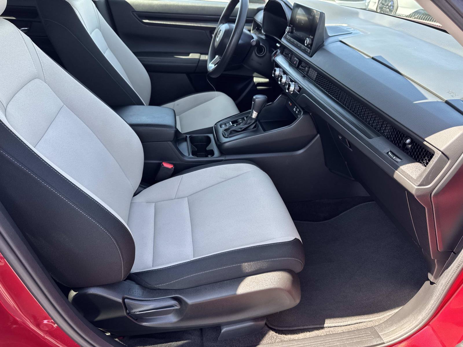 2025 Honda CR-V EX - Photo 32