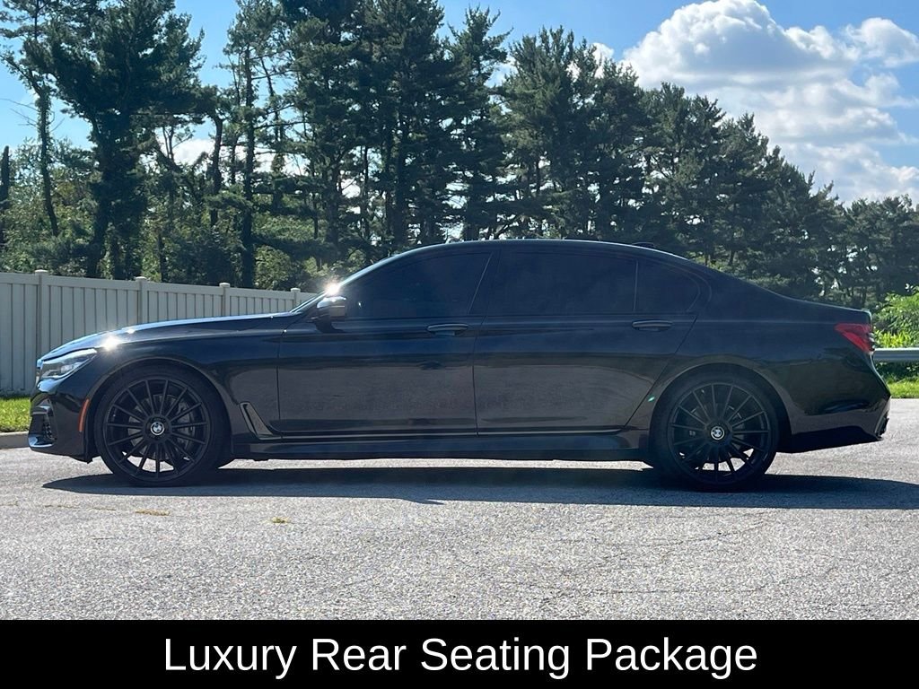 Used 2019 Black Sapphire Metallic BMW 750i xDrive image 4