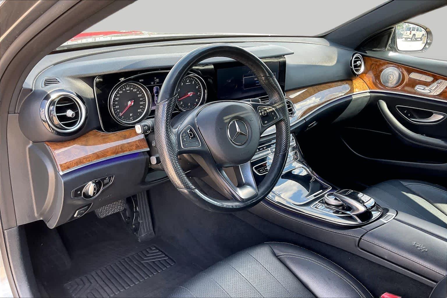 Used 2017 Selenite Grey Metallic Mercedes-Benz E 300 Sport image 18