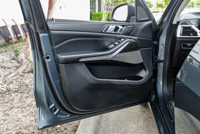 Used 2023 Blue BMW xDrive40i image 46