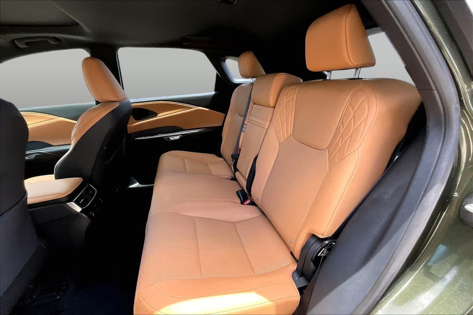 Used 2026 Nori Green Pearl Lexus Premium image 21