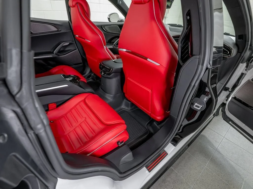 2025 Ferrari Purosangue Base - Photo 32