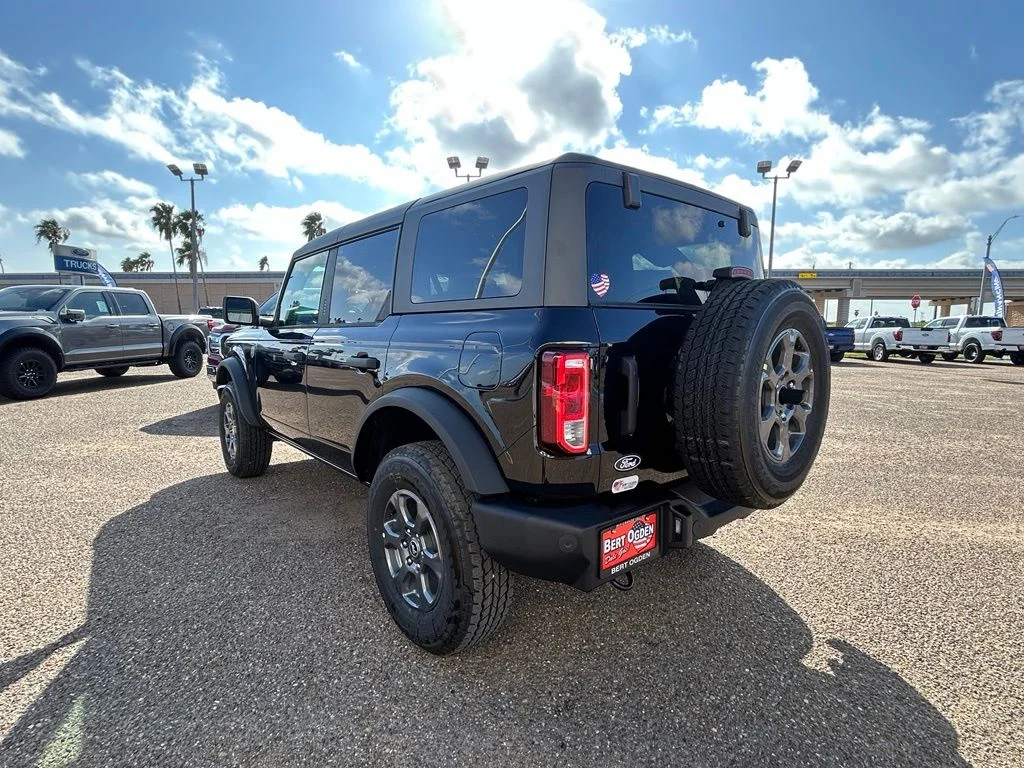 New 2026 Shadow Black Ford Big Bend® image 5