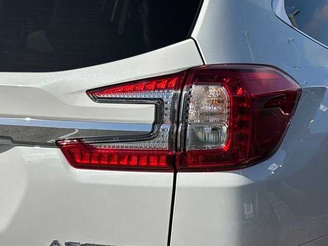 New 2026 CRYSTAL WHITE PEARL Subaru Limited 7-Passenger image 38