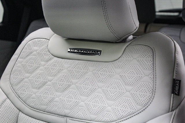 New 2027 Star White Metallic Tri-Coat Ford Platinum™ image 24